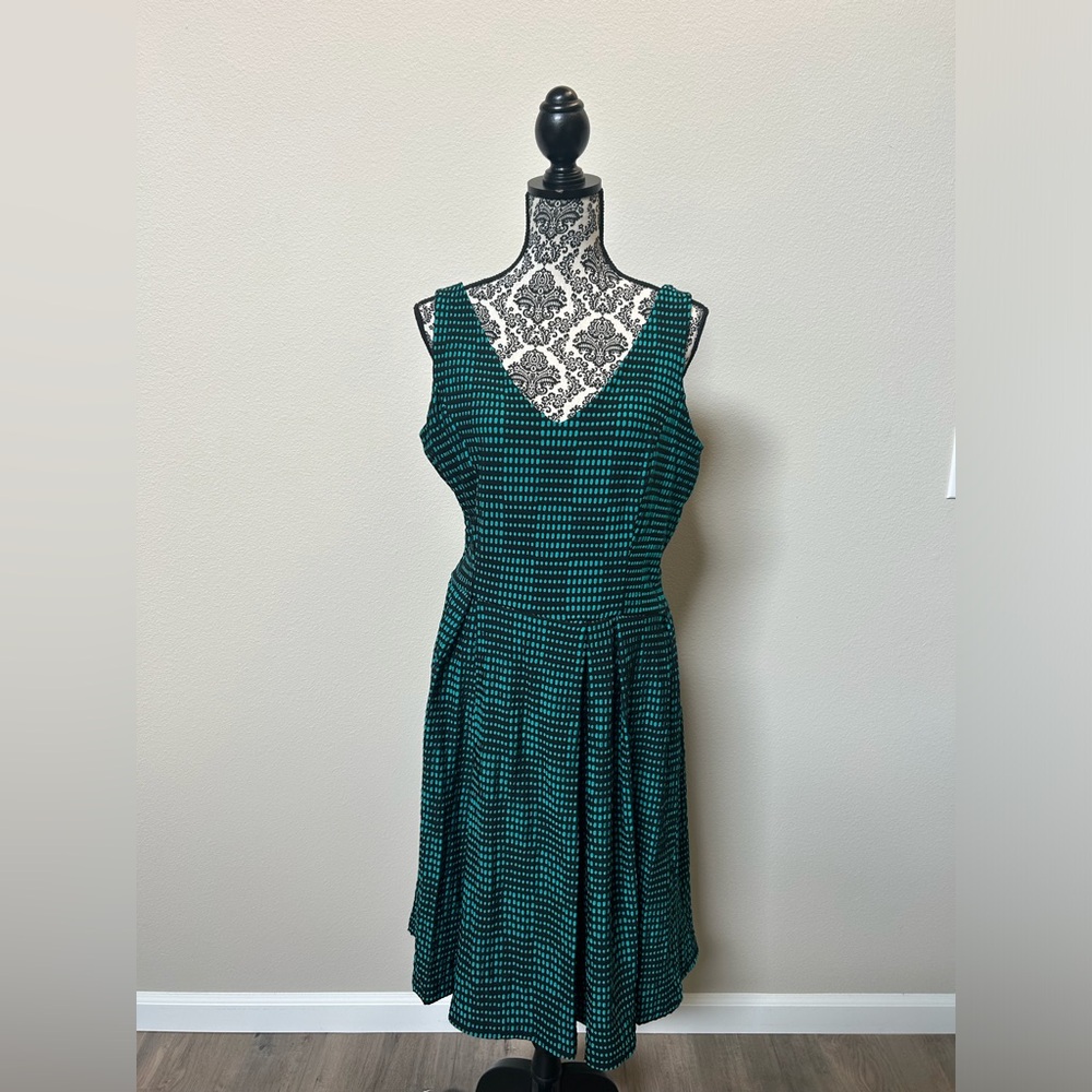 Melissa Masse Green Patterned Fit And Flare Midi Dress L